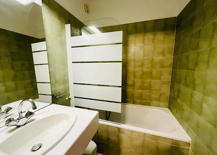 Santa Giulia Apartment *